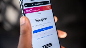 Comparing oneself to others on Instagram may threaten the well-being of socially anxious people